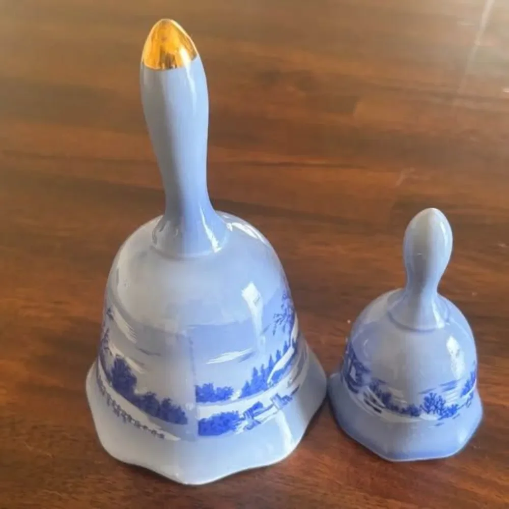 Currier & Ives 'The Homestead in Winter' Ceramic Bells